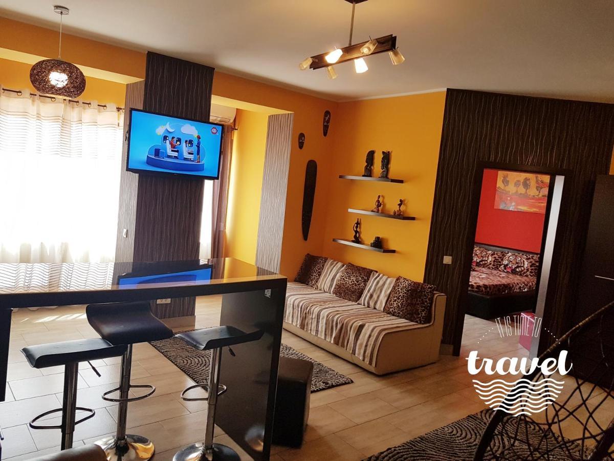 Apartamento Yvo Lioness&Mamaia Nord Năvodari Exterior foto