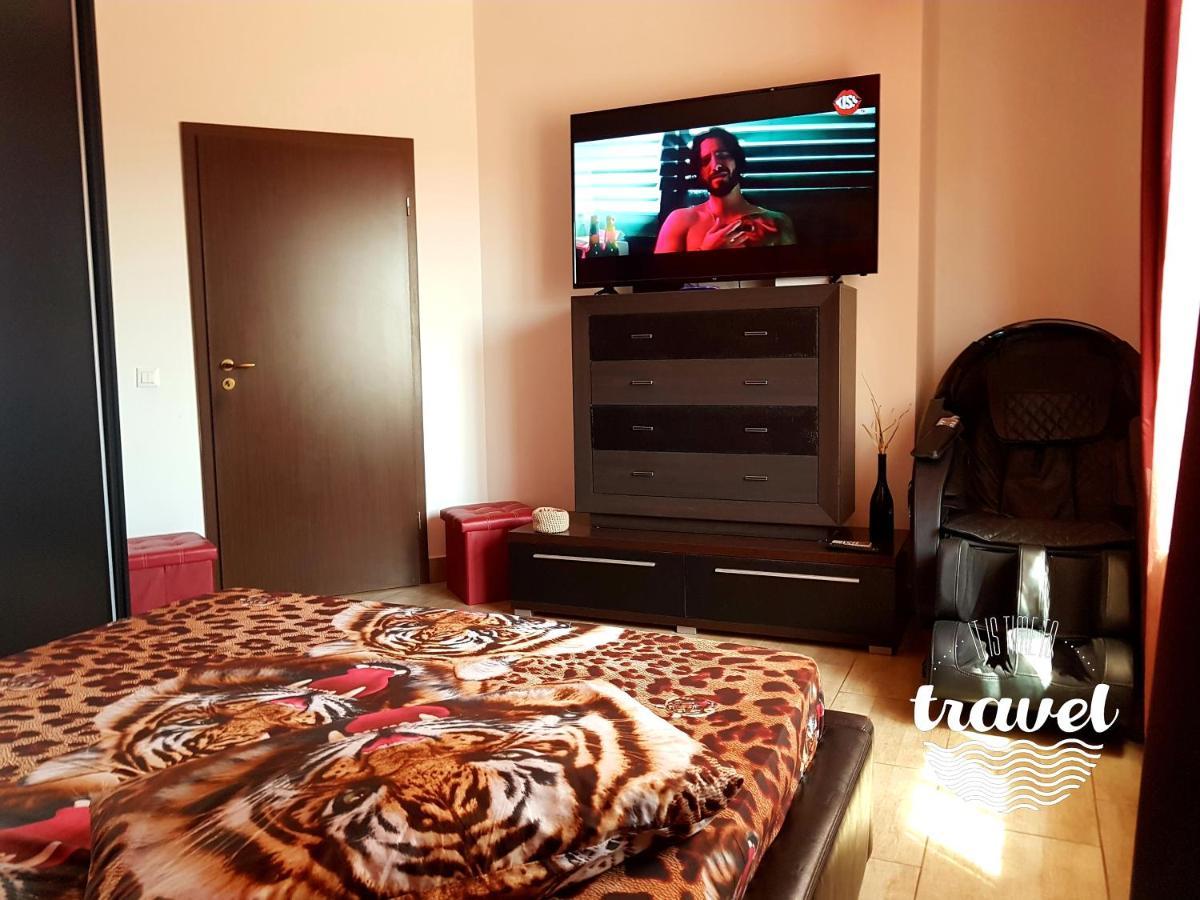 Apartamento Yvo Lioness&Mamaia Nord Năvodari Exterior foto