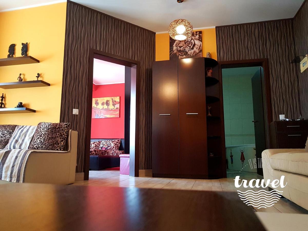 Apartamento Yvo Lioness&Mamaia Nord Năvodari Exterior foto