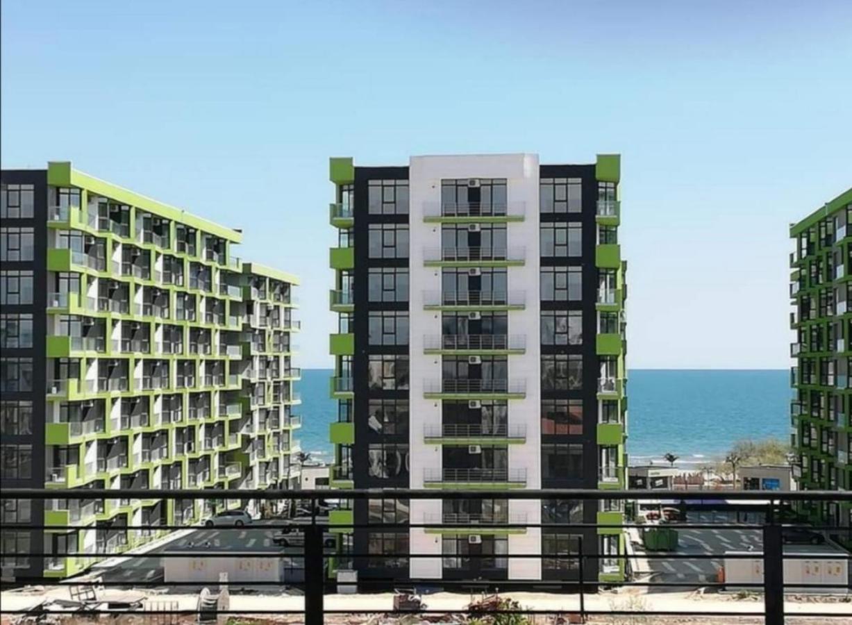 Apartamento Yvo Lioness&Mamaia Nord Năvodari Exterior foto