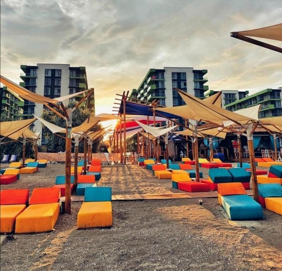 Apartamento Yvo Lioness&Mamaia Nord Năvodari Exterior foto