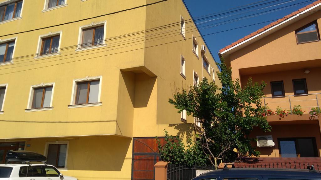 Apartamento Yvo Lioness&Mamaia Nord Năvodari Exterior foto